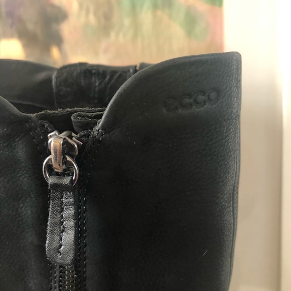 Ecco leather black boots excellent condition - Picture 6 of 10